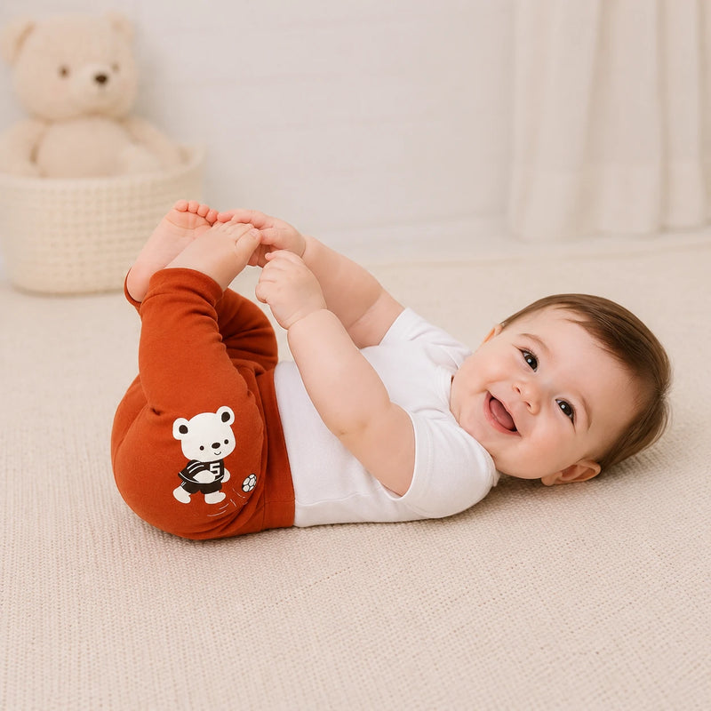 Bebê vestindo culote Saruel Suedine sem Pé Estampado — NinaBoo ref. 1497