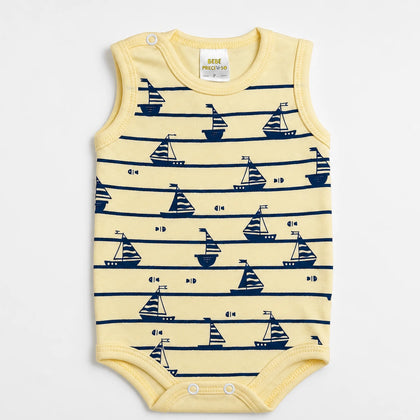 Body Avulso Suedine Regata Estampado — Menino — a peça de perto: estampa e acabamento